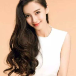 明星娱乐圈吃瓜杨颖是谁,娱乐圈的焦点人物，揭秘她的明星之路